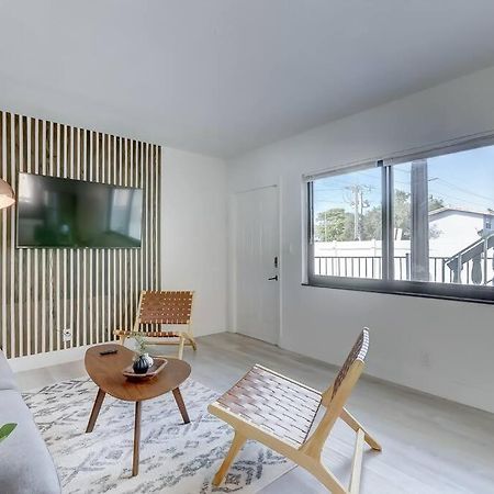Chic Retreat: 2Br Apartment! فورت لودرديل المظهر الخارجي الصورة